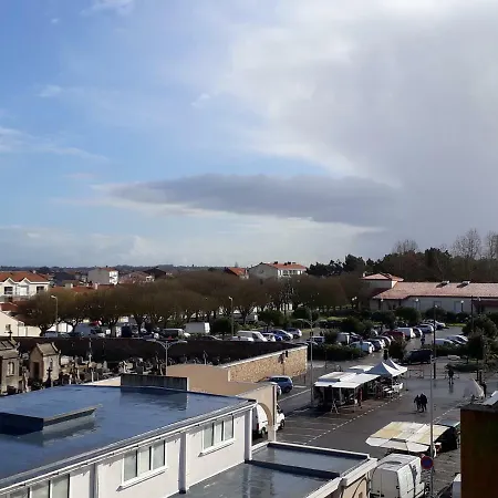 studio proche plage et commerces Les Sables-dʼOlonne Esterno foto